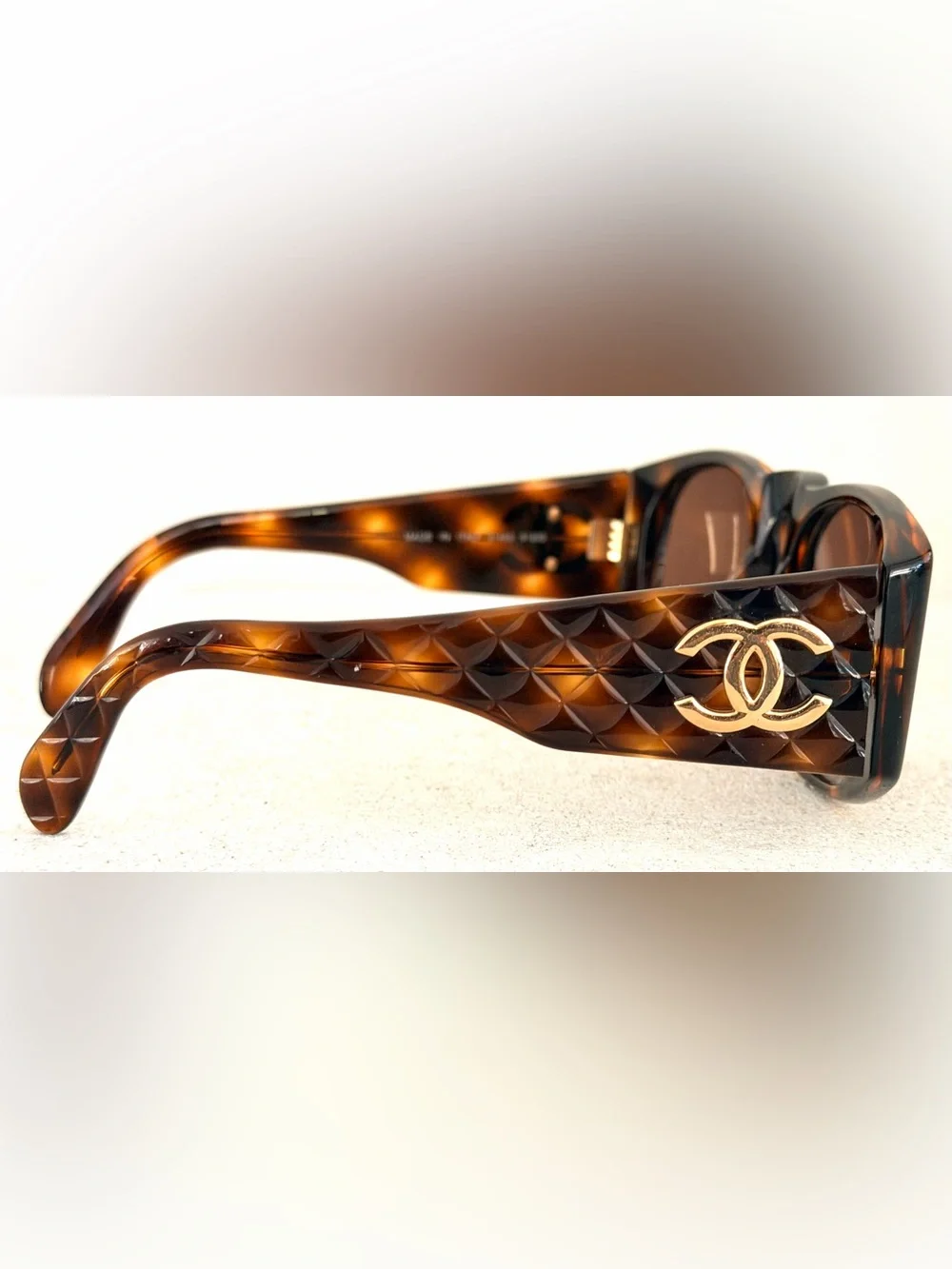 CHANEL authentic tortoise